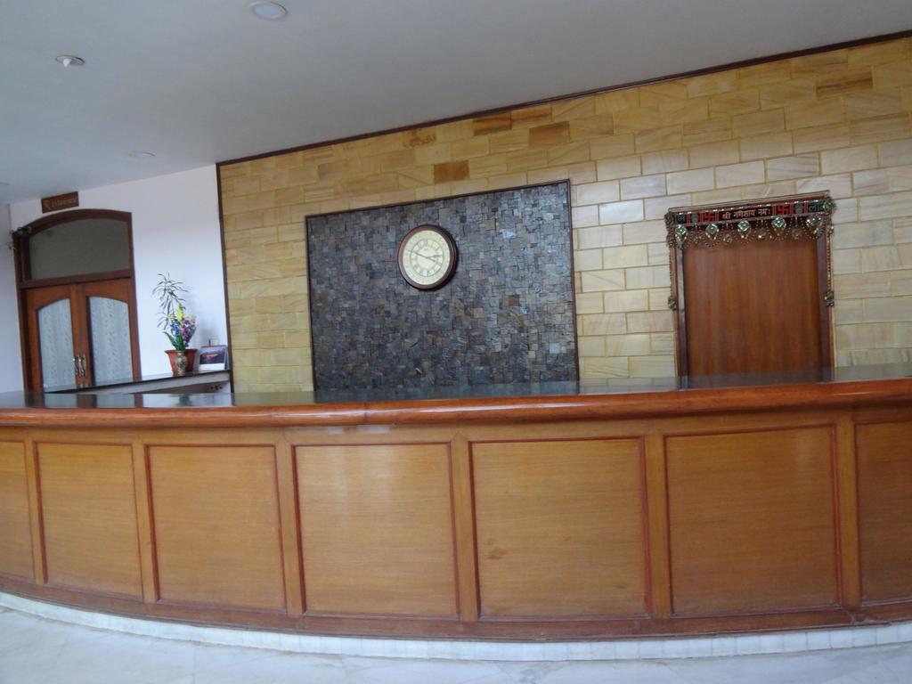 Hotel Sita Manor 瓜廖尔 外观 照片