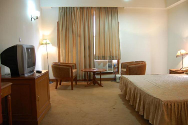 Hotel Sita Manor 瓜廖尔 外观 照片