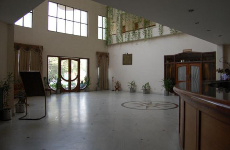 Hotel Sita Manor 瓜廖尔 外观 照片